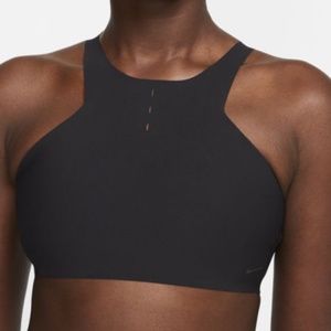 Nike NEW Women's Light-Support Non-Padded Sports B